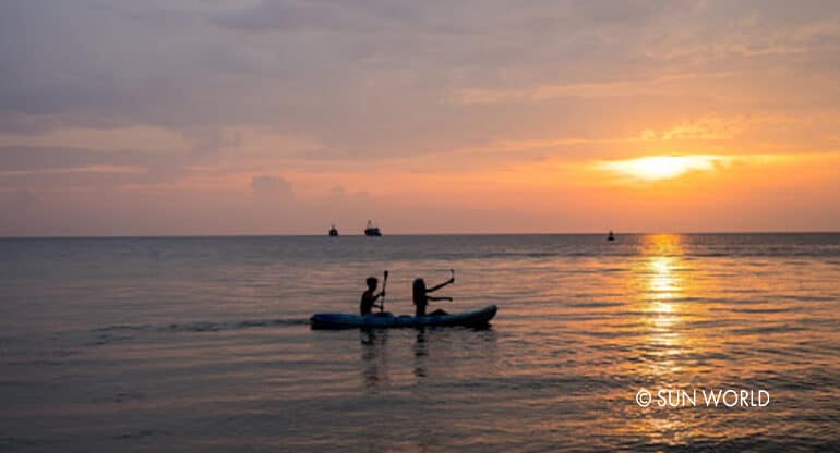 Đến Sun World Hon Thom Nature Park đừng bỏ qua chèo thuyền Kayak (Nguồn: Sun World)