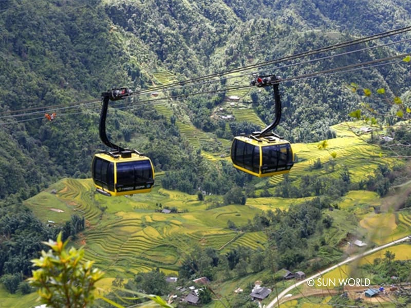 Fansipan Cable Car opens the way to the roof of Indochina