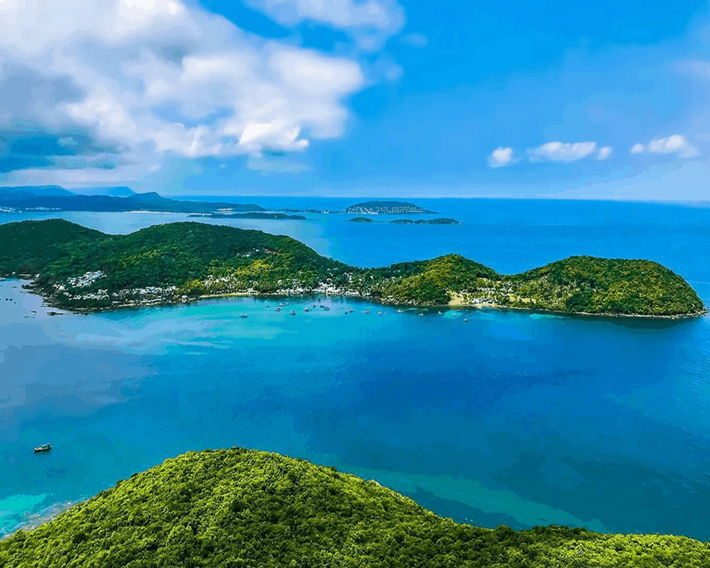 The southern part of Phu Quoc island is assessed the pearl of Vietnam tourism (collectibles)