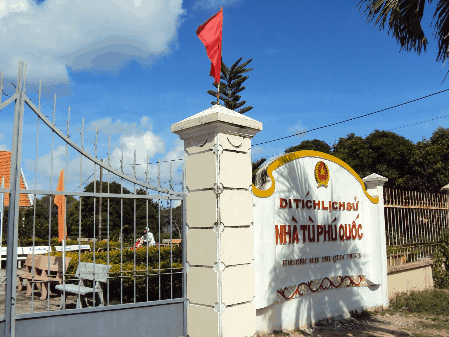 Phu Quoc prison - demonstrating the heroic history of the southern island of Phu Quoc (collectibles)