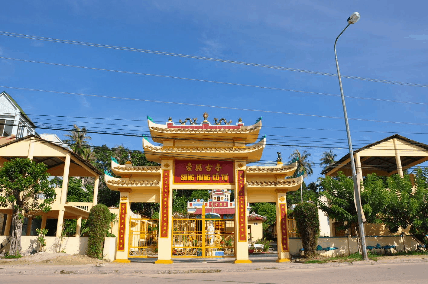 Sung Hung Ancient Pagoda - the old pagoda in Phu Quoc (collectibles)